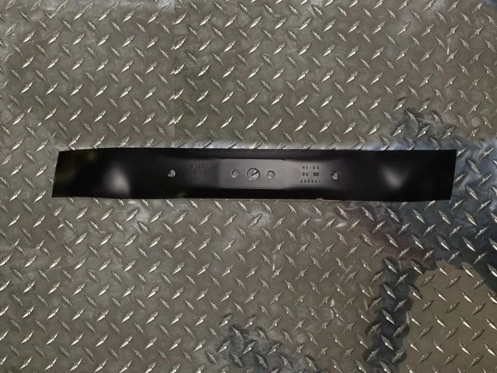 Husqvarna Genuine Part Push Mower Blade 21" 539111878 Set Of 3